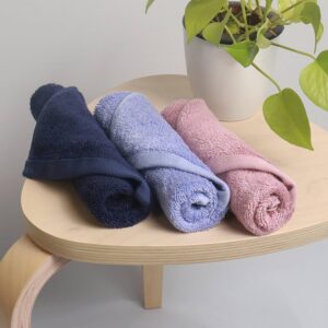 House Beauty Microfiber Check Face Towel